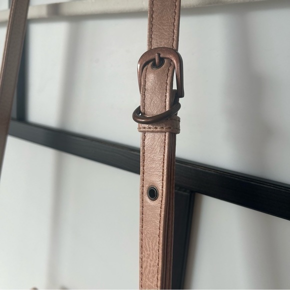 Matt & Nat Doctor Style Magnetic Closure Pink Champagne Beige Hand/Shoulder Bag - Picture 7 of 15